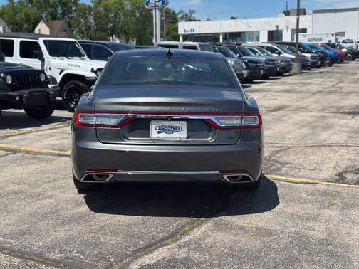 Magnetic Gray 2020 Lincoln Continental Standard