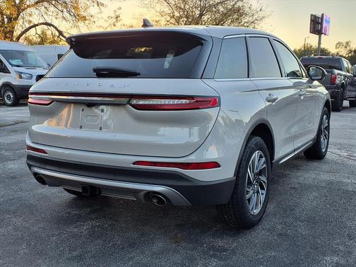 2023 Lincoln Corsair Standard