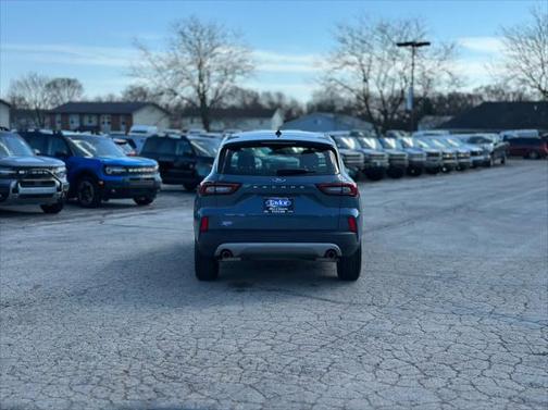 2023 Ford Escape SE