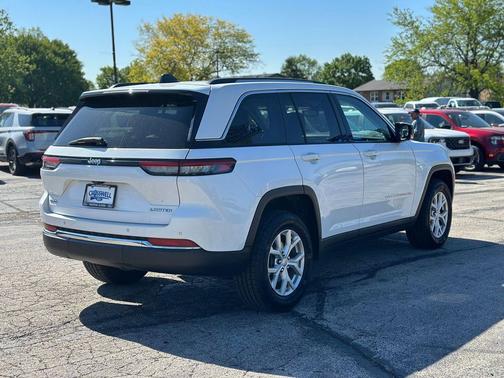 Bright White Clearcoat 2023 Jeep Grand Cherokee Limited