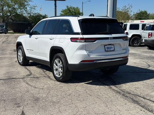 Bright White Clearcoat 2023 Jeep Grand Cherokee Limited