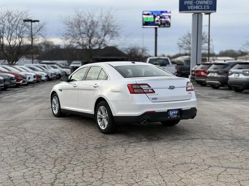 2019 Ford Taurus SEL