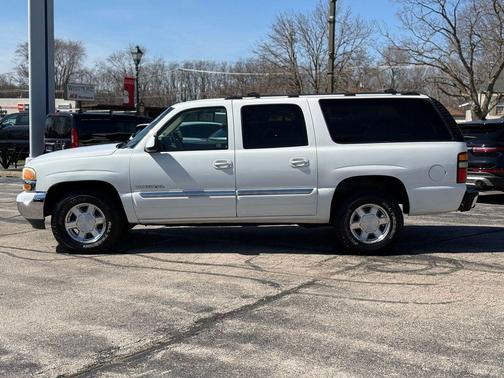 Olympic White 2004 GMC Yukon XL 1500 SLT
