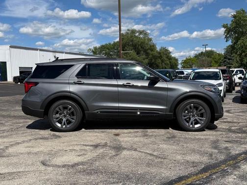 Carbonized Gray Metallic 2026 Ford Explorer Active