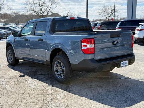 Azure Gray Metallic Tri-Coat 2026 Ford Maverick XLT