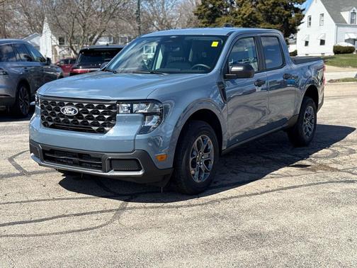 Azure Gray Metallic Tri-Coat 2026 Ford Maverick XLT