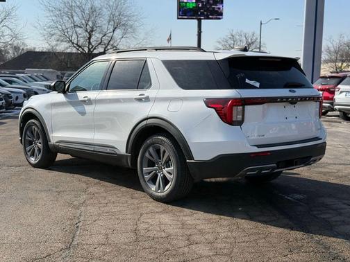 2026 Ford Explorer Active w/200A Pkg