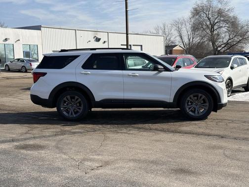 2026 Ford Explorer Active w/200A Pkg