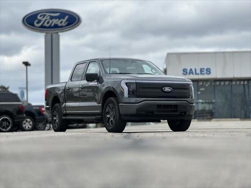 2025 Ford F-150 Lightning Flash