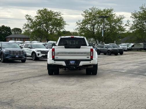 2022 Ford F-350 Platinum