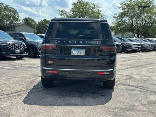 Diamond Black Crystal Pearlcoat 2024 Jeep Wagoneer Series I 4x4