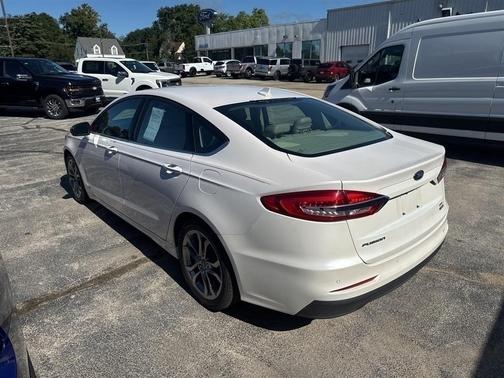 2020 Ford Fusion SEL