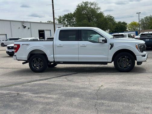 Oxford White 2023 Ford F-150 Lariat