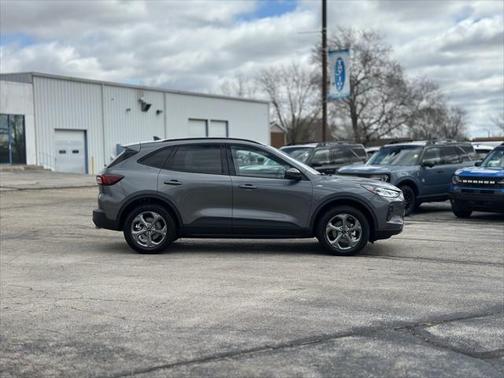 2025 Ford Escape ST-Line Select