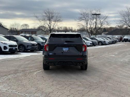 2022 Ford Explorer ST