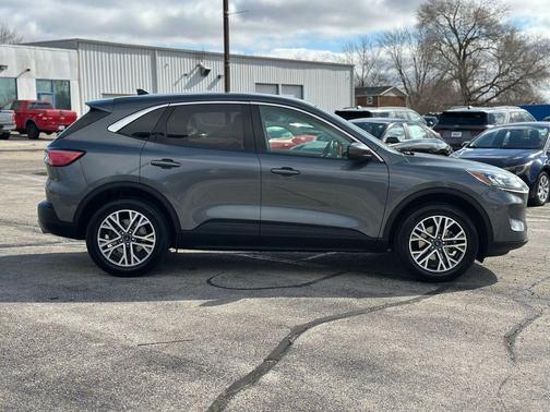 Carbonized Gray Metallic 2022 Ford Escape SEL