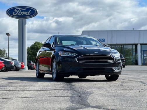 Agate Black Metallic 2020 Ford Fusion SE
