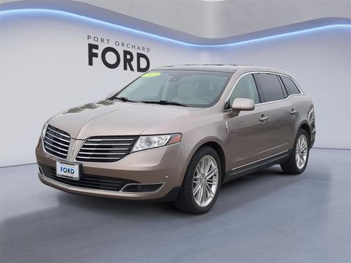 2019 Lincoln MKT Reserve