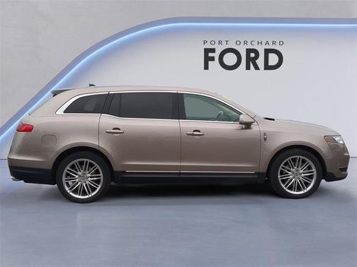2019 Lincoln MKT Reserve