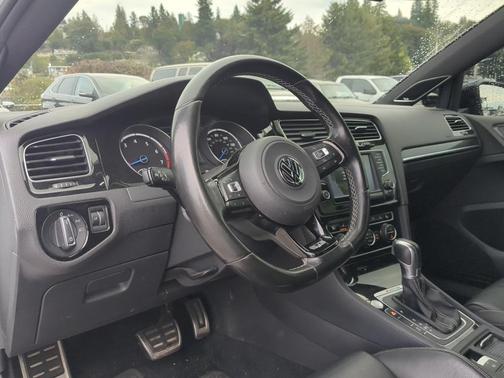 2017 Volkswagen Golf R 2.0T DSG
