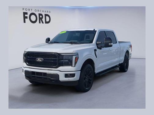 Oxford White 2025 Ford F-150 Lariat