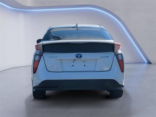 2017 Toyota Prius Three Touring