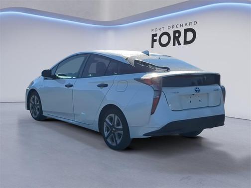 2017 Toyota Prius Three Touring