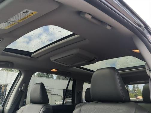 2022 Honda Pilot AWD Elite
