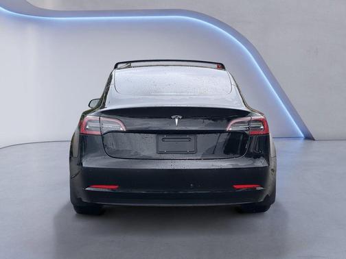 2022 Tesla Model 3 Standard Range