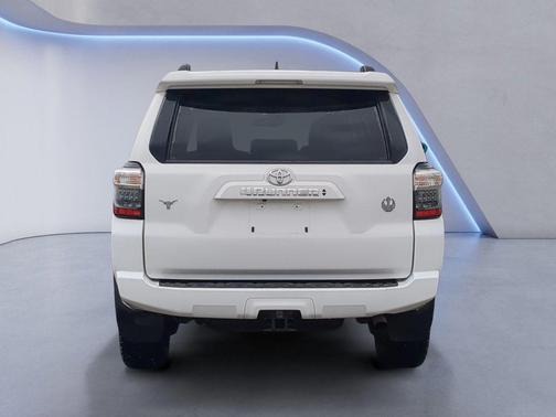 Super White 2020 Toyota 4Runner SR5 Premium