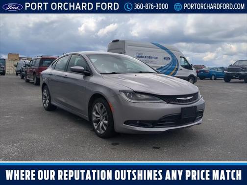 2015 Chrysler 200 S