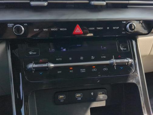 2022 Kia Carnival SX
