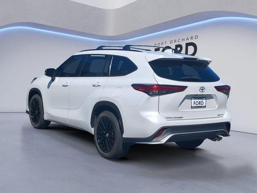 Wind Chill Pearl 2023 Toyota Highlander XSE