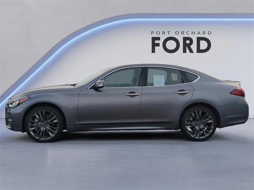 2019 INFINITI Q70 3.7X LUXE