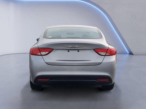 2015 Chrysler 200 LX