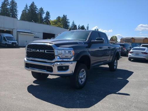 2022 RAM 2500 Big Horn Crew Cab 4x4 6'4' Box