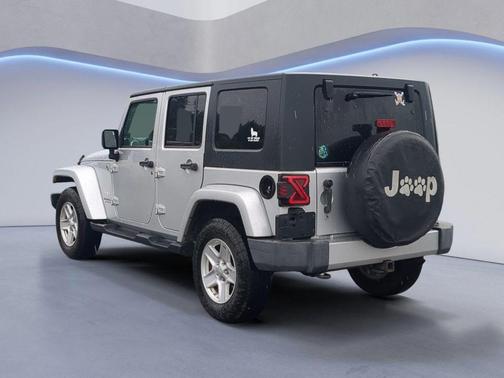 Bright Silver Metallic Clearcoat 2009 Jeep Wrangler Unlimited Sahara