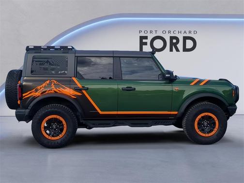 2022 Ford Bronco Badlands