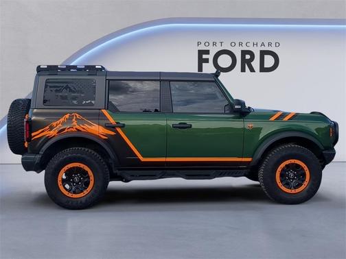 2022 Ford Bronco Badlands