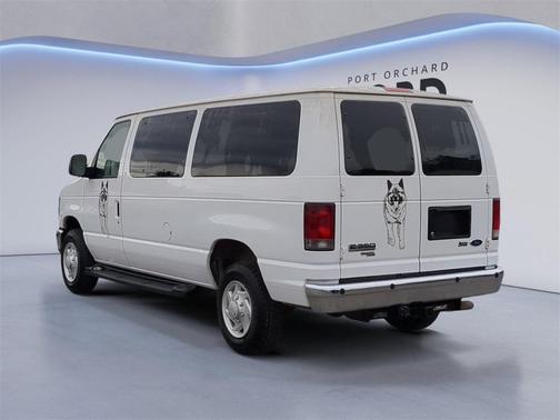 2009 Ford E350 Super Duty XLT