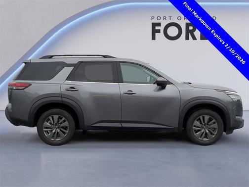 2024 Nissan Pathfinder SV 4WD