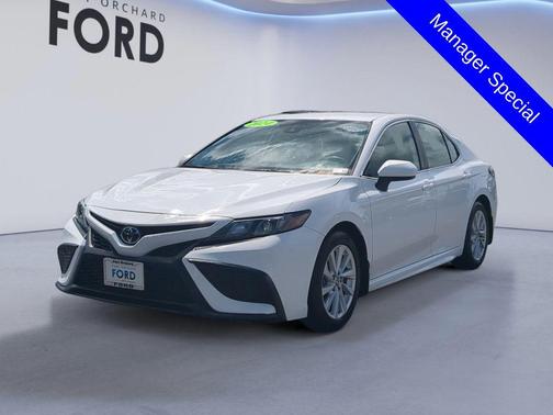 Ice Cap 2024 Toyota Camry SE