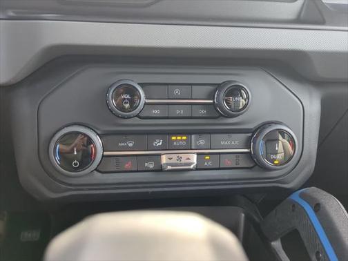 2022 Ford Bronco Black Diamond