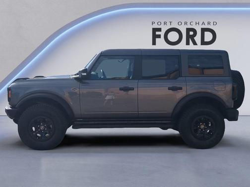 Carbonized Gray Metallic 2024 Ford Bronco Wildtrak