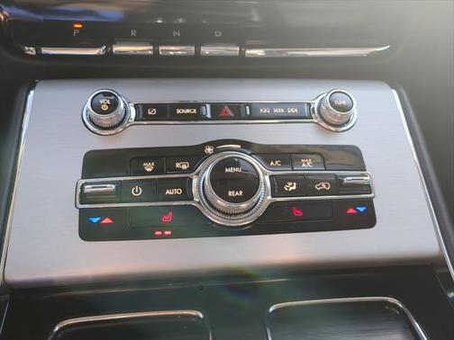 2024 Lincoln Aviator Premiere