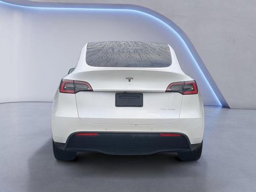 Pearl White Multi-Coat 2021 Tesla Model Y Long Range Dual Motor All-Wheel Drive