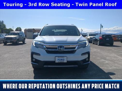 2022 Honda Pilot Touring 8-Passenger