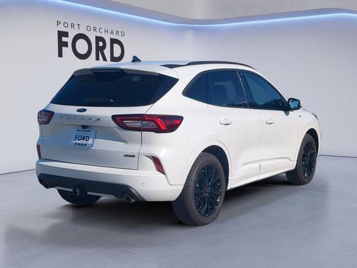 2025 Ford Escape ST-Line Elite