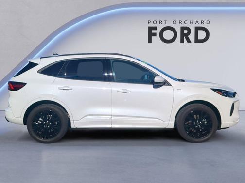 2025 Ford Escape ST-Line Elite