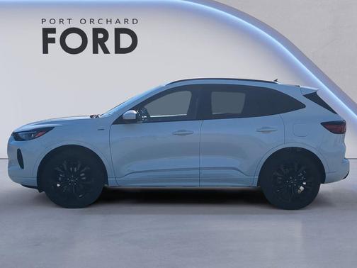 2025 Ford Escape ST-Line Elite